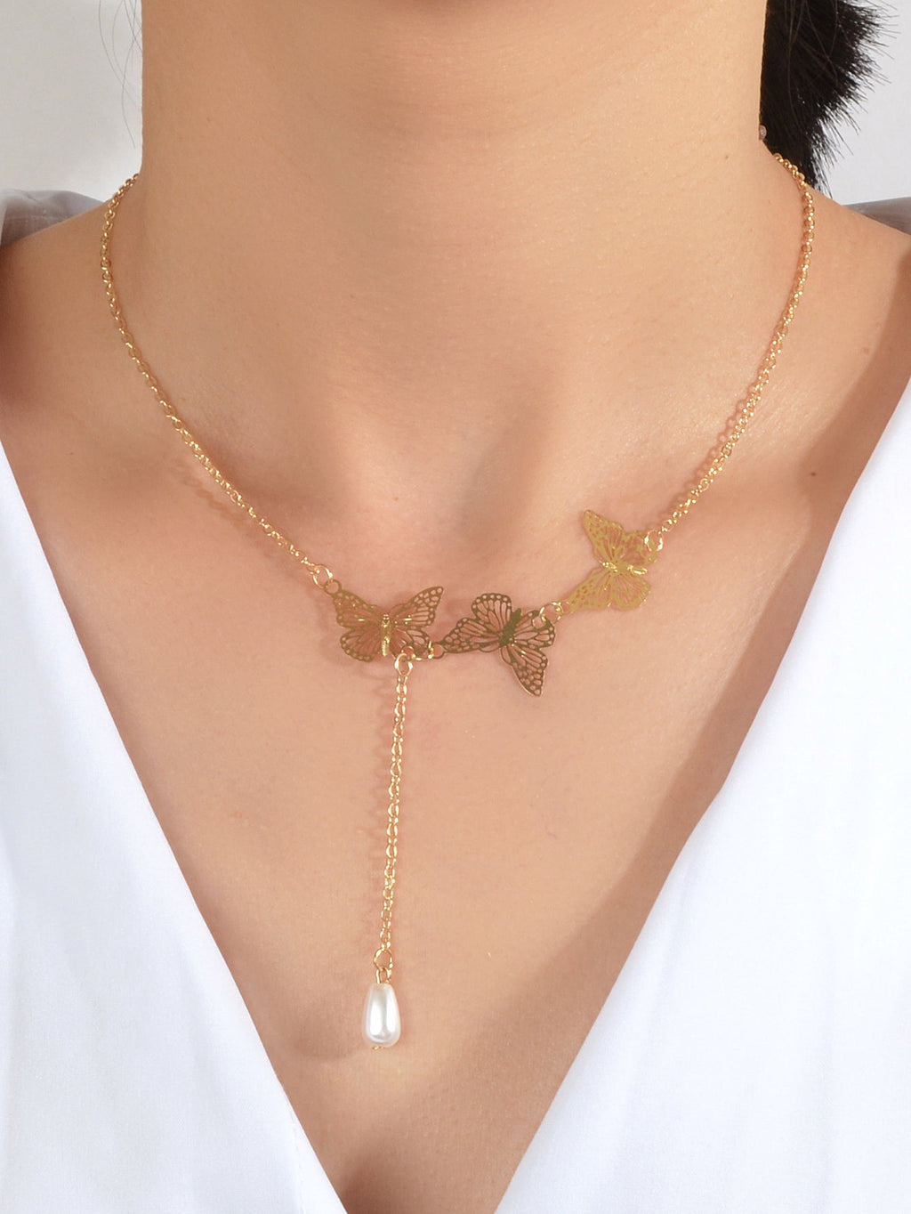 Designer Gold Butterfly Pearl Charm Personality Long Chain Dangle Y Necklace