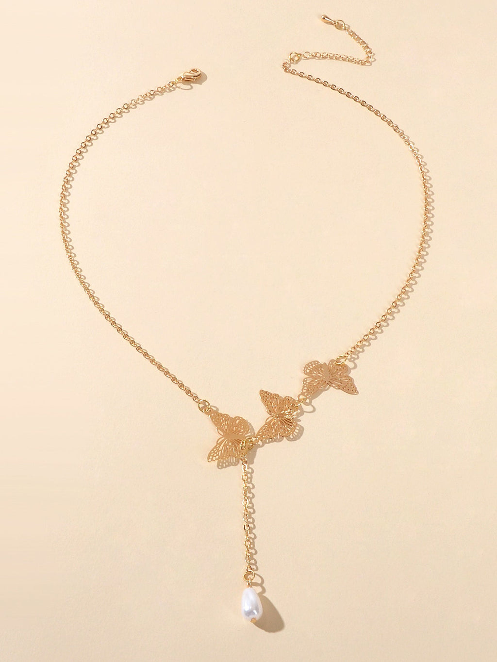 Designer Gold Butterfly Pearl Charm Personality Long Chain Dangle Y Necklace