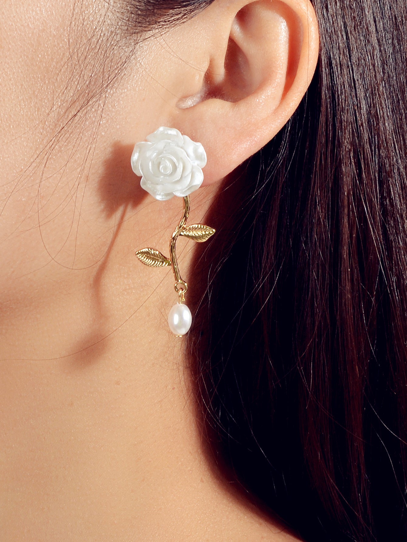 Elegant Resin Flower Leaf Pearl Charm Dangling Classic Stunning Bridal Earrings