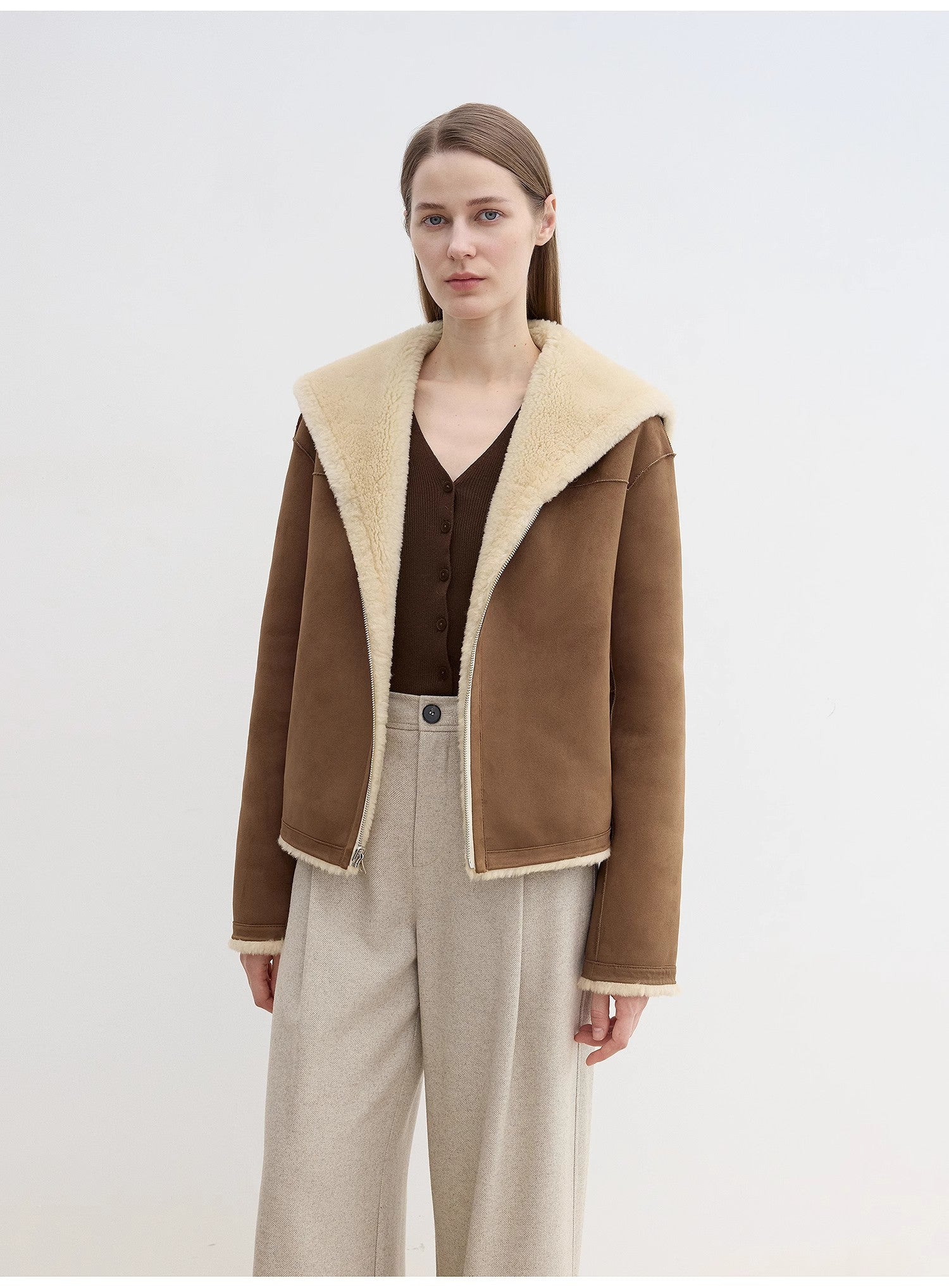 “Floating Dune" Wool Contrasting Artificial Compositesuede Navy Collar Shearling  Jacket-1